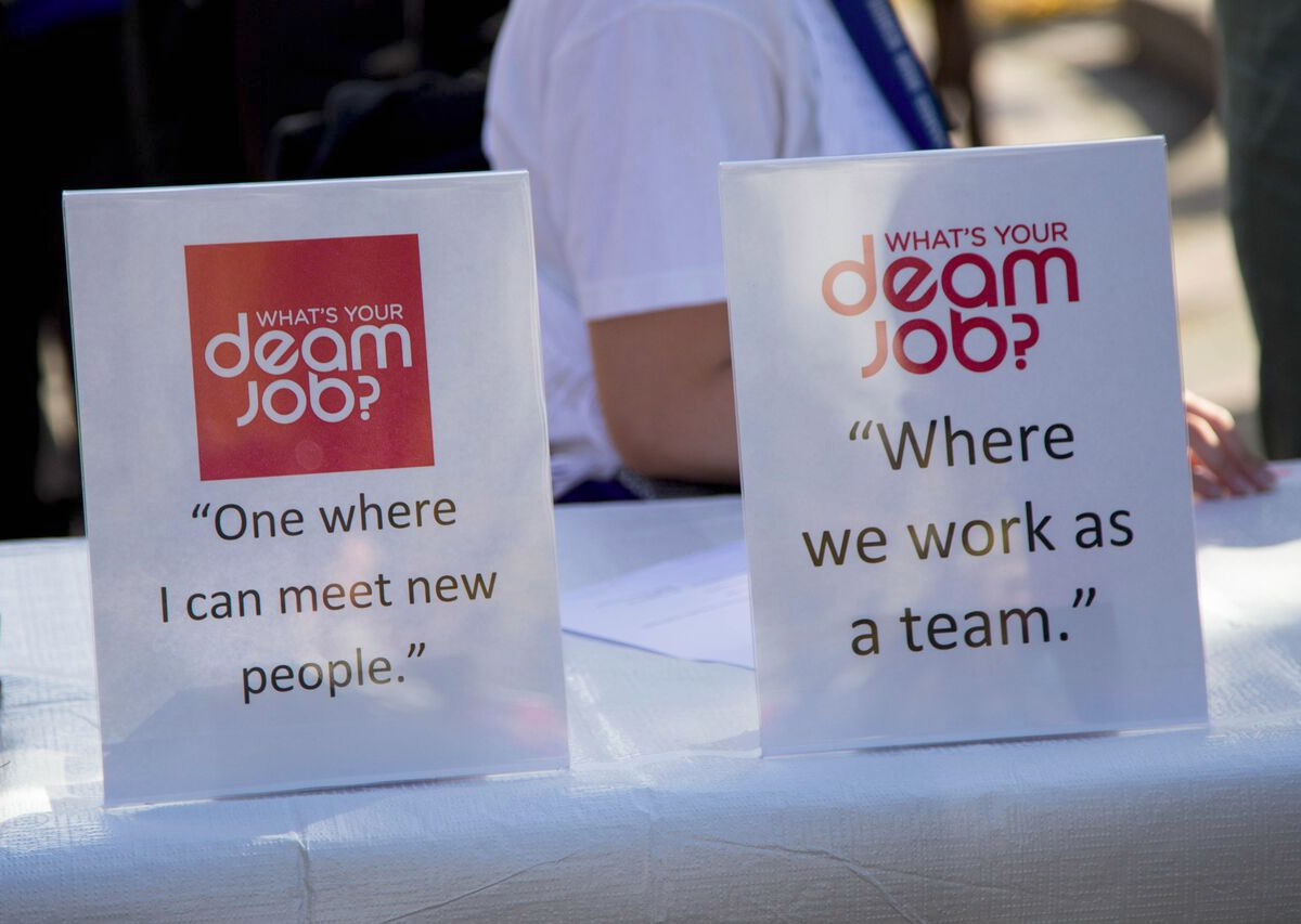 Celebrating DEAM: Save-On-Foods Cash Mob